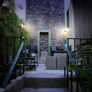 29 Madeira Хостел